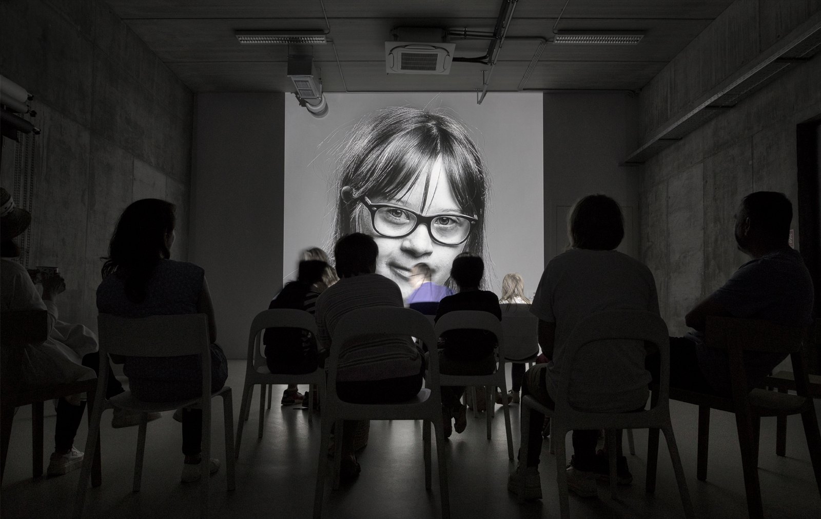 Photography workshop for people with Down syndrome